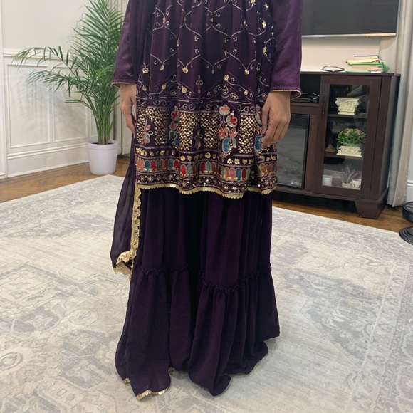 Fancy Pakistani Embellished Gharara Wedding Indian Party Wear Shalwar Kameez - Picture 3 of 8